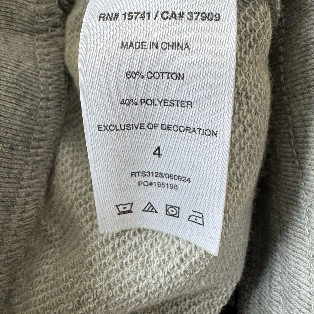 Splendid Toddler Boy Two Tone Long Sleeve Set Joggers Size 4 NWT - Picture 4 of 4
